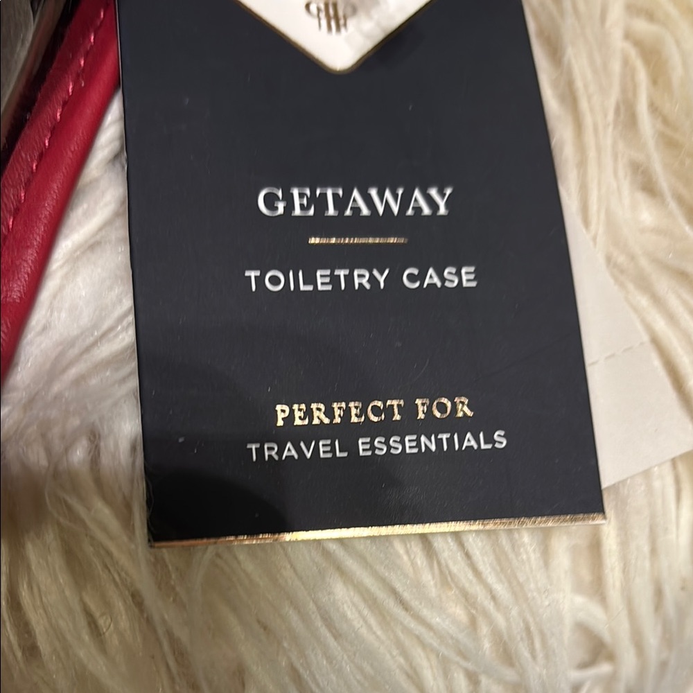 Red Travel Purse - Picture 2 of 5